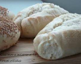 SULMONA: SEQUESTRATI 2 QUINTALI DI PANINI E FOCACCE NELLE SCUOLE