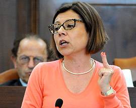 TERREMOTO: ”ERRANI PER DE MICHELI NON SI PUO’, LEI E’ INCOMPATIBILE”
