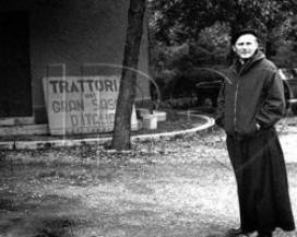 LA PRIMA VISITA DEL PAPA AL GRAN SASSO: UNA TARGA IN MEMORIA DELL’INDIMENTICATO WOJTYLA