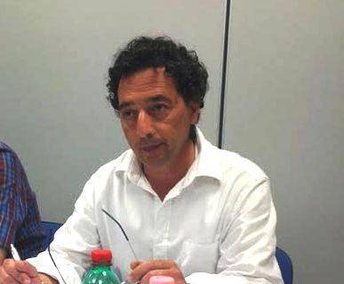 BANCHE: PERETTI (UGL), ”COMPENSI MANAGER SCONCERTANTI”