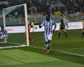 CALCIO: SERIE A, FIORENTINA BATTE PESCARA 2-1 ODDO, ”PAGHIAMO OGNI ERRORE, COSI’ E’ DURA”