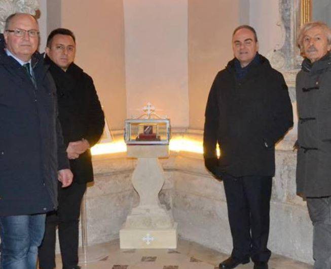 PESCOCOSTANZO: NELLA BASILICA  LE RELIQUIE MAURIZIANE DEI MARTIRI TEBANI