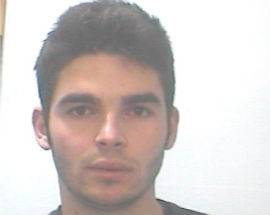 PUGNO IN FACCIA PER GIOCO,  ARRESTATO ALBANESE A PESCARA