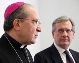 PASQUA: ARCIVESCOVO L’AQUILA VISITA RICOVERATI OSPEDALE E DETENUTI CARCERE