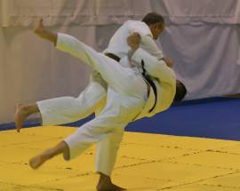 JUDO: CINQUE ATLETI AQUILANI CONSEGUONO IL GRADO DI CINTURA NERA