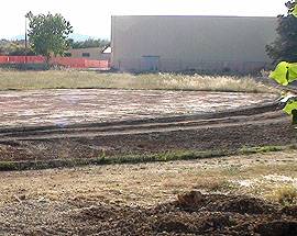 L’AQUILA: CEMENTO OVUNQUE, CITTADINO INFURIATO CON IL COMUNE