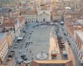 L’AQUILA: NAVETTA GRATIS PER IL CENTRO STORICO PER TUTTA L’ESTATE