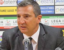 CALCIO: SALGONO DA 3 A 5 LE SOSTITUZIONI TRA I DILETTANTI