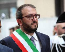 CALL CENTER L’AQUILA: BIONDI SCRIVE A MINISTRO, ”CONVOCARE TAVOLO URGENTE”