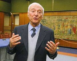 LIBRI: PIERO ANGELA PRESENTA ALL’AQUILA IL SUO LUNGO VIAGGIO