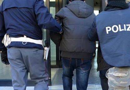 SQUADRA MOBILE TERAMO: DUE ARRESTI PER SPACCIO