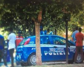 TERAMO: ATTI OSCENI NEL PARCO FLUVIALE, DENUNCIATO OTTANTENNE
