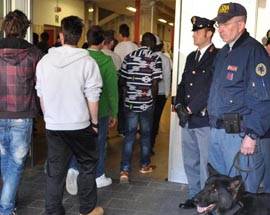 OPEN DAY ALLO SCIENTIFICO ”FERMI” DI SULMONA, C’E’ ANCHE LA POLIZIA DI STATO
