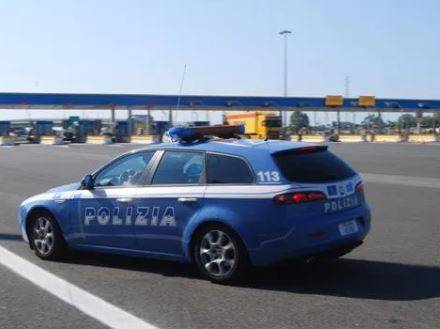 A14: RECUPERATA AUTO RUBATA IN NOTTATA A PESCARA, LADRO IN FUGA