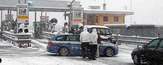 MALTEMPO: DISAGI ALLA VIABILITA’ SULL’A24 TRA TORNIMPARTE E L’AQUILA