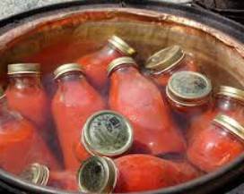 POMODORO MADE IN ABRUZZO: SUGLI SCAFFALI 4 BOTTIGLIE IN MENO SU 10