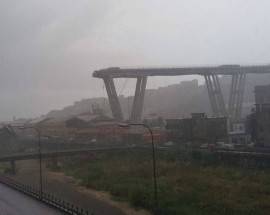 CROLLO PONTE GENOVA: BANDIERE A MEZZ’ASTA A PESCARA, RINVIATO CONCERTO ARMANI