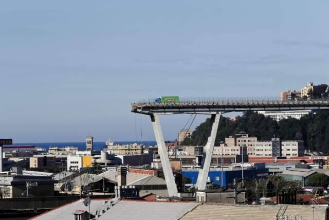 CROLLO PONTE GENOVA, ”ANNI DI AUSTERITY E PRIVATIZZAZIONI SONO STATI FALLIMENTO”