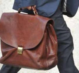 REGIONE ABRUZZO: AL VIA XI LEGISLATURA, AVVISO FINE LAVORO A 90 PORTABORSE
