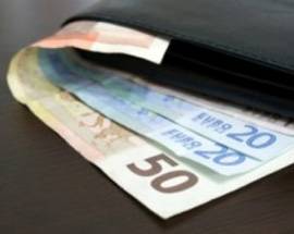 TERAMO: TROVA MILLE EURO, STUDENTESSA LI RESTITUISCE