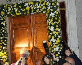 GIUBILEO: IN 7MILA A SAN GABRIELE PER L’APERTURA, OGGI AL VIA ANCHE L’AQUILA, CHIETI E PESCARA