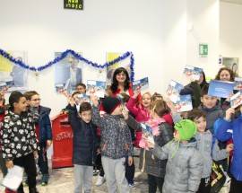 L’AQUILA: GLI ALUNNI DELLA MICARELLI SCRIVONO A BABBO NATALE DAL NUOVO UFFICIO POSTALE