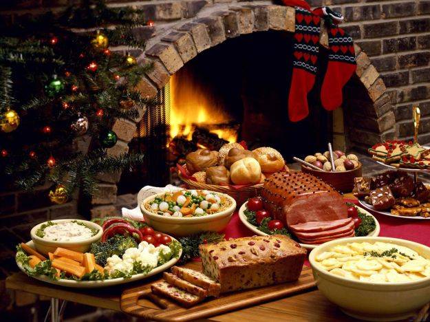 COME SI E’ MANGIATO A NATALE: A TRIONFARE LA TRADIZIONE TRA BRODO, LASAGNE E FRITTI