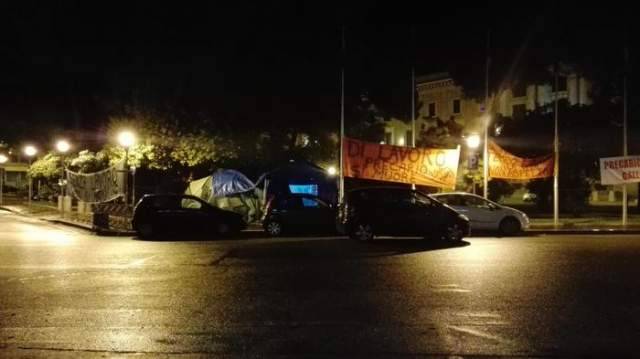 25 APRILE: LA RESISTENZA DEI PRECARI ATTIVA DA 109 GIORNI IN TENDA
