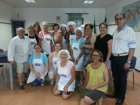 CUCINA: A PREZZA 10 AMERICANI PER LA COOKING SCHOOL