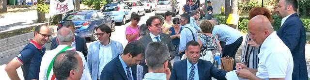 REGIONE: IL CONSIGLIO TIRA TARDI, DUBBI SU TENUTA MAGGIORANZA E PROTESTE