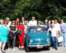 QUARANT’ANNI DOPO I LICEALI DEL ”MITICO” III A DEL COTUGNO SI RITROVANO TRA GAG E RICORDI