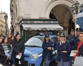 ”QUESTO NON E’ AMORE”, POLIZIA IN CAMPO CONTRO LA VIOLENZA DI GENERE