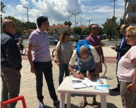 MIGRANTI IN HOTEL PESCARA: PROSEGUE SIT-IN FORZA ITALIA DAVANTI ALL’HOLIDAY