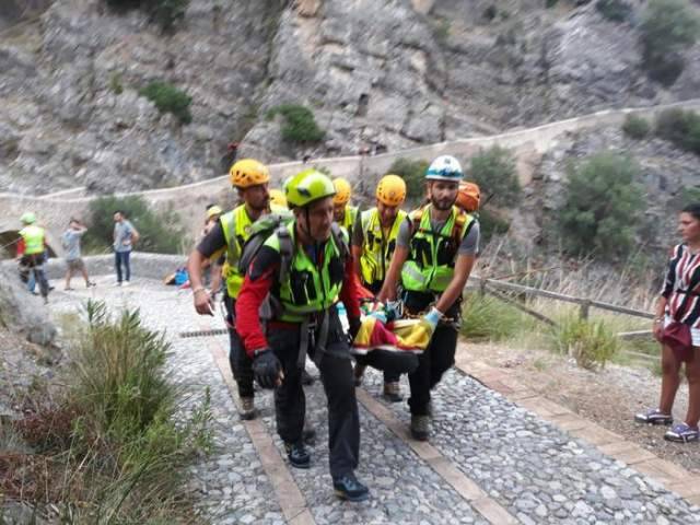 RAGANELLO, TRA MORTI TRAVOLTI DAL TORRENTE UN SOCCORRITORE DELL’HOTEL RIGOPIANO