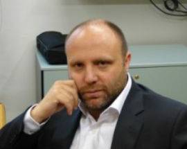 ABRUZZO ENGINEERING:M5S’PIETRUCCI E DI STEFANO DIFENDONO CARROZZONE’
