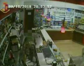PESCARA: RAPINO’ BAR-TABACCHI, IDENTIFICATO E ARRESTATO