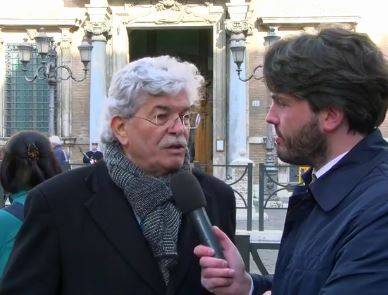 PARLAMENTO: RAZZI, ”FOTOGRAFANO E INTERVISTANO PIU’ ME CHE SONO UN EX…”