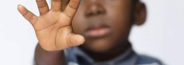 ‘SCUSA BENITO’ PER CLIENTI NERI, FAMIGLIA NIGERIANA DENUNCIA ‘EPISODIO SURREALE’ IN PIZZERIA A RIMINI