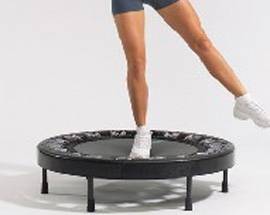 FITNESS: RIVOLUZIONE ”REBOUND”, SALTI SUL TAPPETO E BRUCI CALORIE