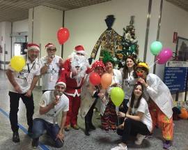 BABBO NATALE PORTA DONI IN PEDIATRIA A PESCARA, GRAZIE A ”PROGETTO NOEMI”