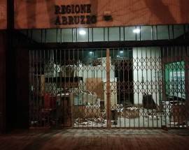 PESCARA: PETTINARI, ”SEDE DELLA REGIONE TRASFORMATA IN UNA DISCARICA”