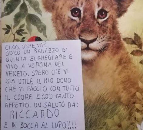 L’AQUILA: DONO’ LIBRI A SFOLLATI, APPELLO TINARI PER RINTRACCIARE PICCOLO RICCARDO
