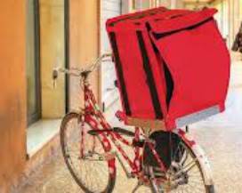 CORONAVIRUS: CONSEGNE A DOMICILIO, IN ABRUZZO ESPLODE IL LAVORO RIDERS