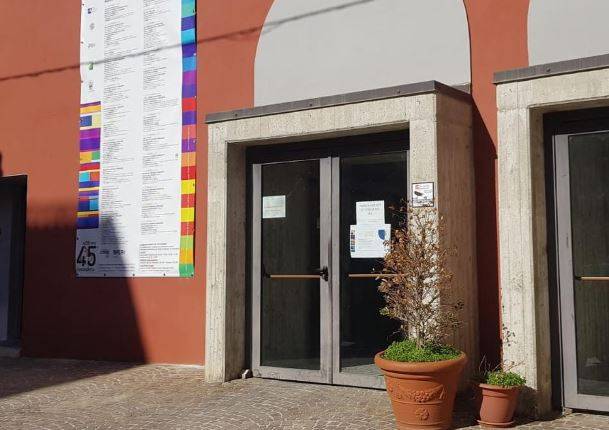 L’AQUILA: RISOLTI PROBLEMI BUROCRATICI, RIAPRE RIDOTTO DEL TEATRO