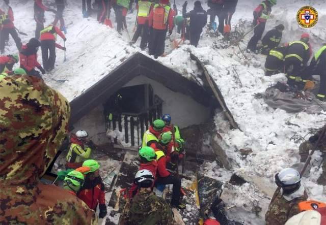 HOTEL RIGOPIANO: IDENTIFICATO IL PILOTA MARCO TANDA E LA FIDANZATA