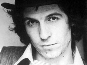 RINO GAETANO: 31 ANNI FA MORIVA IL ”FIGLIO UNICO” DEGLI SFRUTTATI E MALPAGATI