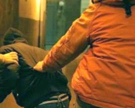 CHIETI: PESTAGGIO IN CENTRO ARRESTATO UN BABY BULLO