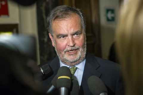 REFERENDUM COSTITUZIONALE: CALDEROLI ALL’AQUILA PER IL ”NO” ALLA RIFORMA