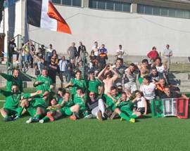 SQUADRABRUZZO: LA BELLA FAVOLA DEL ROIO CALCIO, PROMOSSO IN SECONDA CATEGORIA ALL’ULTIMO  RESPIRO
