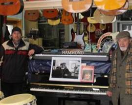 L’AQUILA: IN CENTRO TORNA ROMANO, RE DEGLI STRUMENTI MUSICALI